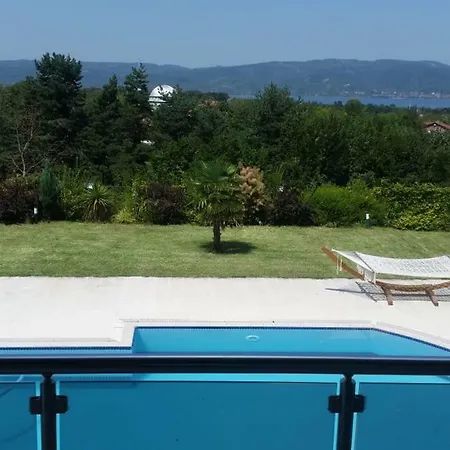 Sapanca'da Orman Ve Gol Manzarali Malikane Sapanca